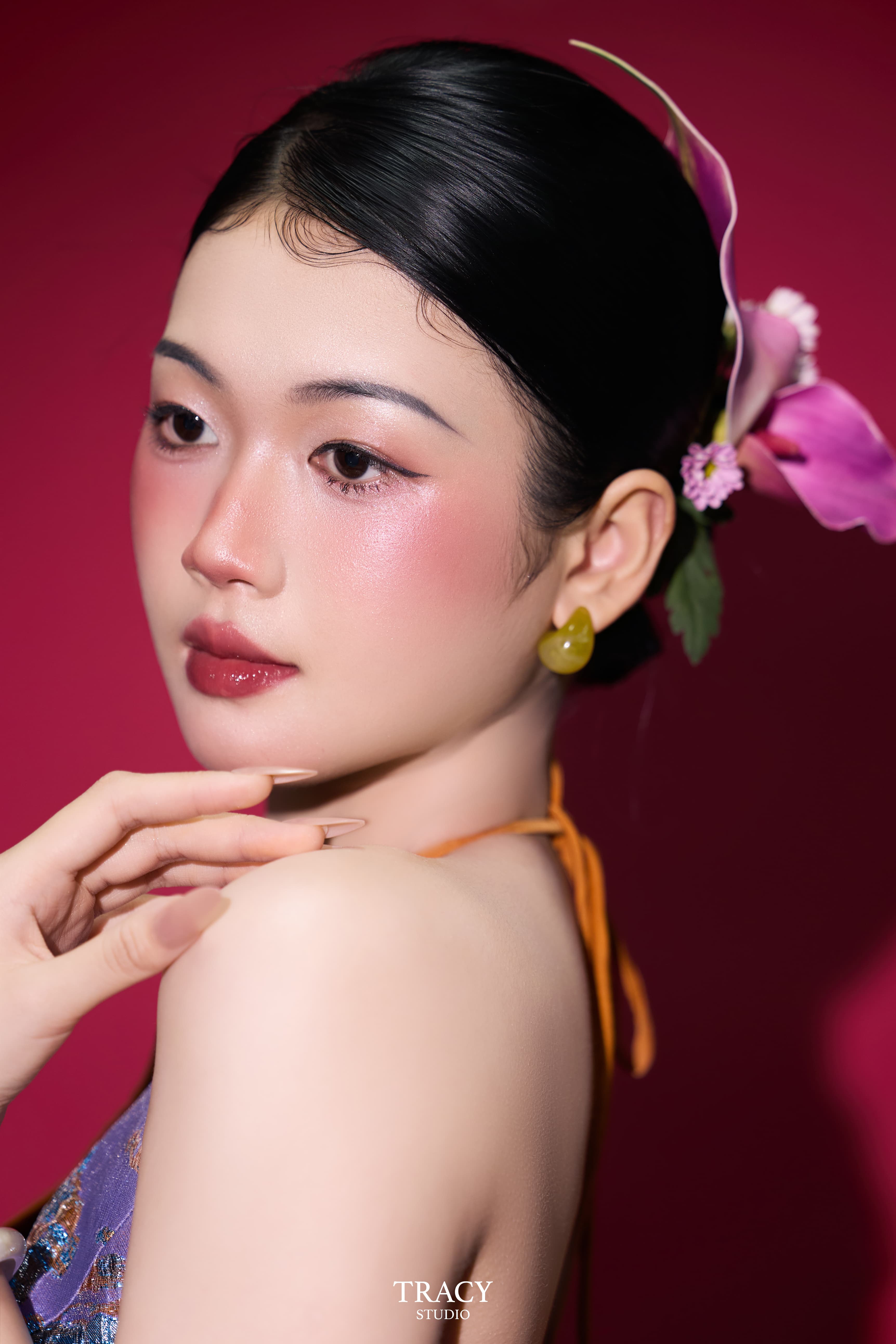frontend/img/gallery/anh-tet-yem-ao-dai/tracy-studio-chup-concept-trung-thu (10).jpg